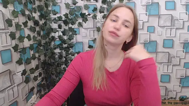Snapshot of klerkarina chatting on 10/05/25, 04:55 klerkarina online show from 10/05/25, 04:55