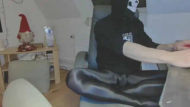 Nyl0nnickb0y online show from 01/11/26, 07:30