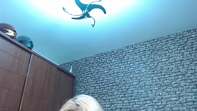 CuteBlondeMe online show from 01/25/25, 10:50