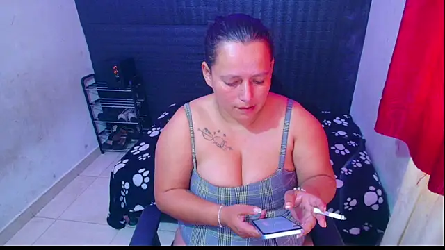 Diana Lozano online show from 03/12/25, 01:19