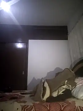 karlaalva online show from 11/27/25, 05:53