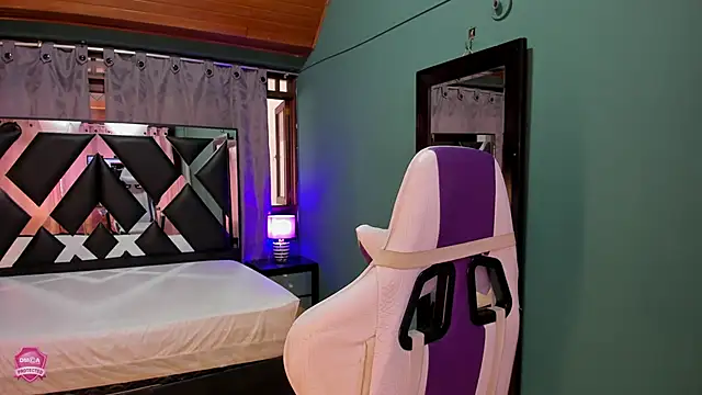 Linda4Petite online show from 03/08/25, 06:16