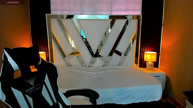 Linda4Petite online show from 10/05/25, 01:31