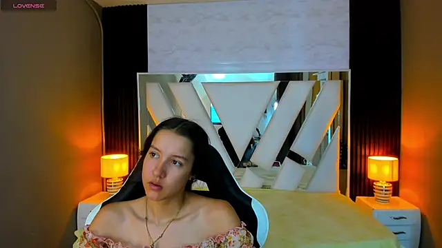 Linda4Petite online show from 11/16/25, 01:17