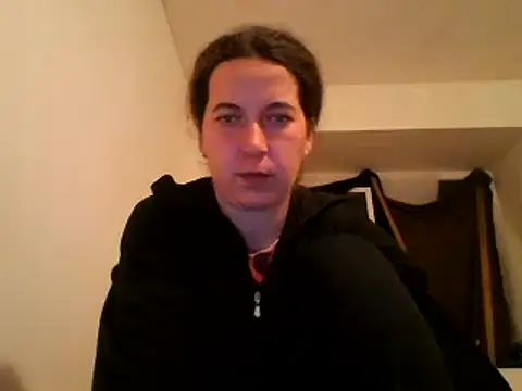 Snapshot of Tamilashaa chatting on 01/23/25, 03:43 Tamilashaa online show from 01/23/25, 03:43