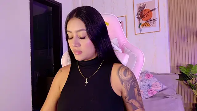 CameronCollins  online show from 02/11/26, 07:41