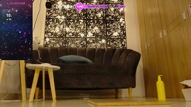 evelaurent online show from 05/25/26, 05:30