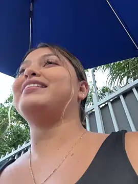 lunablossom  online show from 01/15/25, 10:57