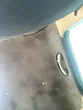 lunablossom  online show from 10/16/25, 09:16