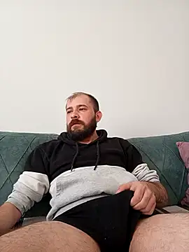 NiiiRvaNaa online show from 11/15/25, 06:44