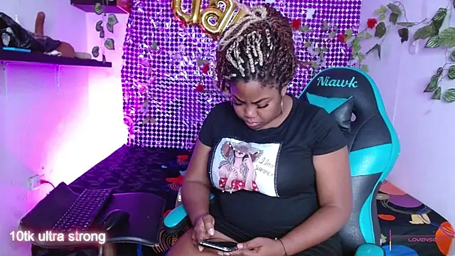 niawk  online show from 12/22/25, 01:41