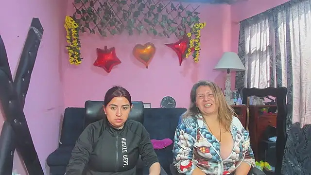 lesbiancuple online show from 02/17/26, 02:57