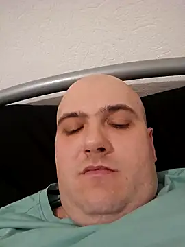 Snapshot of mario890605 chatting on 12/19/24, 10:10 mario890605 online show from 12/19/24, 10:10