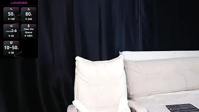 qianqian  online show from 02/04/25, 11:27