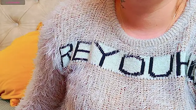 KarinaNoir online show from 01/15/26, 05:01