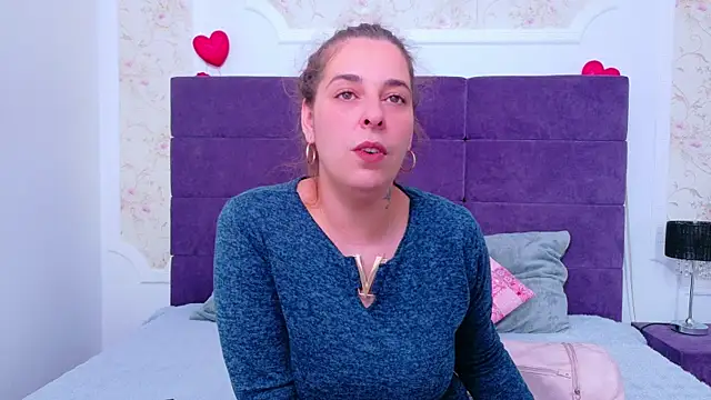 KarinaNoir online show from 05/07/26, 04:18