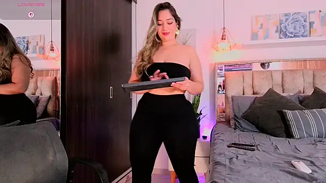 Dulce Morrys online show from 03/15/26, 04:46