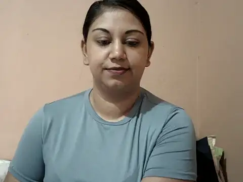 bellachow10 online show from 02/03/26, 06:22