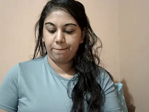 bellachow10 online show from 04/12/26, 06:02