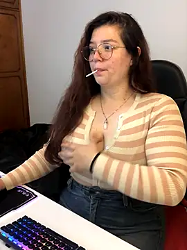 kayortiiz online show from 12/03/25, 02:19