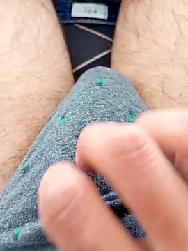 mickzizi online show from 04/23/26, 12:15