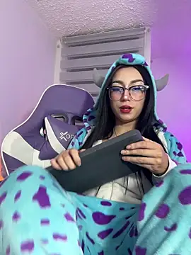 Snapshot of sophie_cute66 chatting on 03/27/26, 06:30 sophie cute66 online show from 03/27/26, 06:30