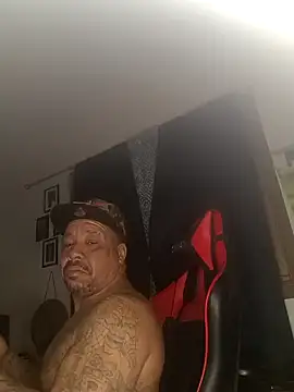 yellowwetfox online show from 01/09/25, 02:01