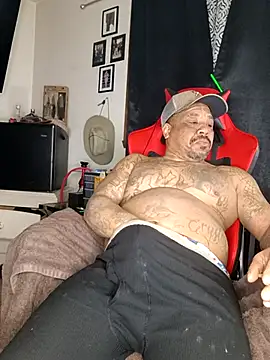 yellowwetfox online show from 03/01/25, 11:17