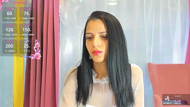 Snapshot of Sarabecker chatting on 10/10/25, 08:46 Sarabecker online show from 10/10/25, 08:46