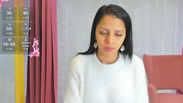 Snapshot of Sarabecker chatting on 10/18/25, 07:20 Sarabecker online show from 10/18/25, 07:20