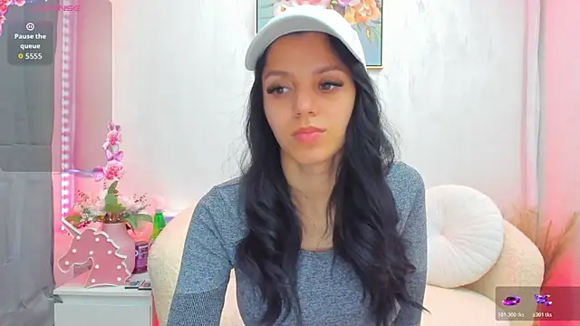 Sarabecker online show from 04/15/26, 08:43