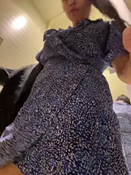 CrazzyChicks online show from 03/20/26, 06:40