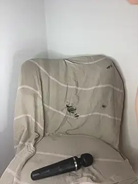 bonbonitaa online show from 10/19/25, 08:31