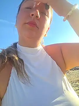 isabella rossse online show from 05/31/26, 04:14