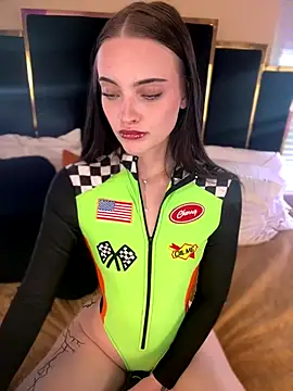 KarissaChantelle online show from 10/31/25, 06:09