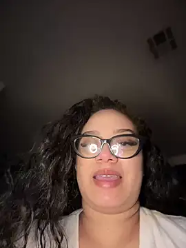 Snapshot of CarmelaAnthony chatting on 12/06/24, 01:44 CarmelaAnthony online show from 12/06/24, 01:44