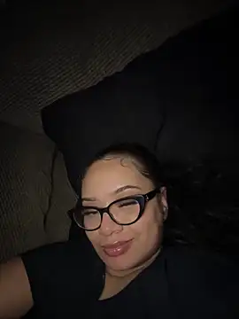 Snapshot of CarmelaAnthony chatting on 12/18/24, 01:34 CarmelaAnthony online show from 12/18/24, 01:34