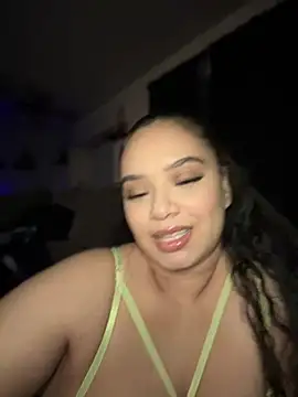 Snapshot of CarmelaAnthony chatting on 01/10/25, 01:09 CarmelaAnthony online show from 01/10/25, 01:09