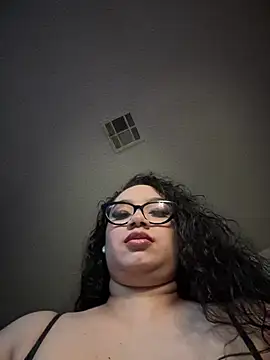 Snapshot of CarmelaAnthony chatting on 02/06/25, 12:26 CarmelaAnthony online show from 02/06/25, 12:26