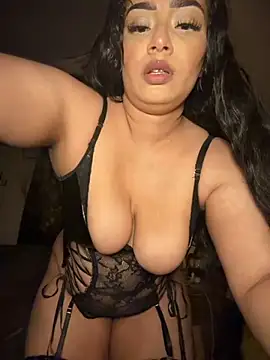 Snapshot of CarmelaAnthony chatting on 10/18/25, 01:34 CarmelaAnthony online show from 10/18/25, 01:34
