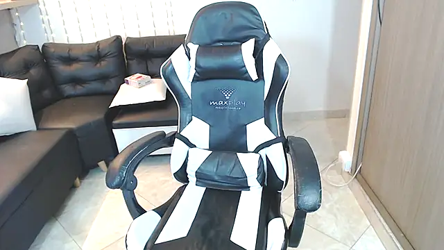 ximena22love online show from 01/29/25, 01:48