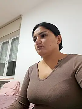 laura dirtyhot online show from 01/02/25, 09:28