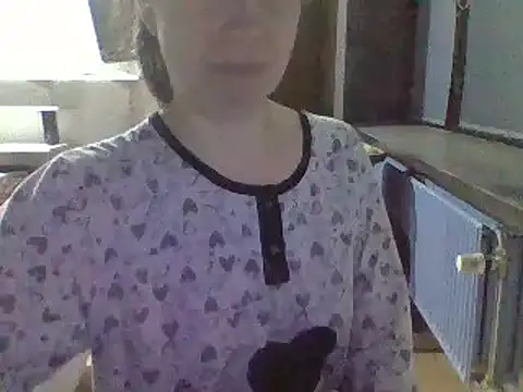 Snapshot of Moi_Lina chatting on 12/07/24, 10:39 Moi Lina online show from 12/07/24, 10:39