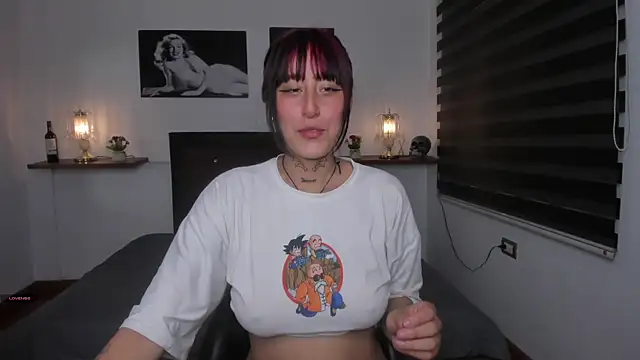 Mariana Joness online show from 02/20/25, 02:40