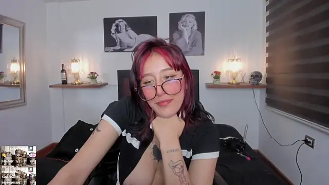 Mariana Joness online show from 03/23/25, 06:05