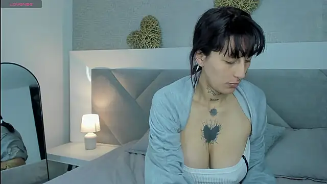 Mariana Joness online show from 02/01/26, 03:05