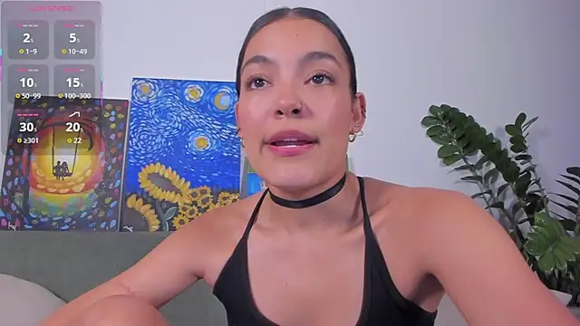 TIFFANYRUSSO online show from 02/25/26, 06:34