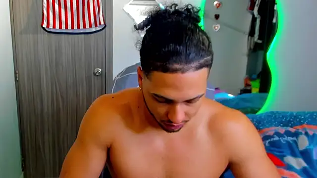 Kris Khalifa69 online show from 04/12/26, 04:23