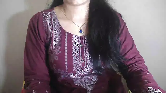 Snapshot of Chanchal--Navya chatting on 12/03/24, 01:43 Chanchal--Navya online show from 12/03/24, 01:43