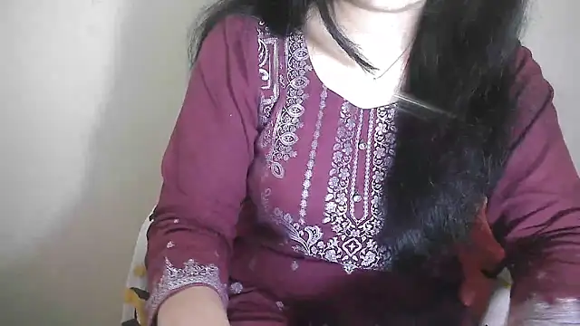 Snapshot of Chanchal--Navya chatting on 12/19/24, 01:07 Chanchal--Navya online show from 12/19/24, 01:07